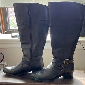 Black Knee-High Women's Boots